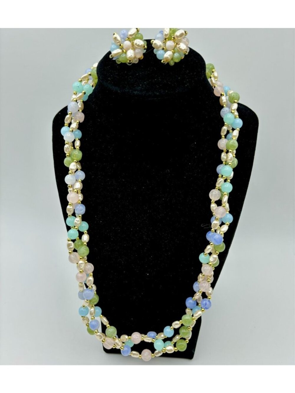 1950s Lucite Acrylic 3-Strand Necklace Earrings Ensemble